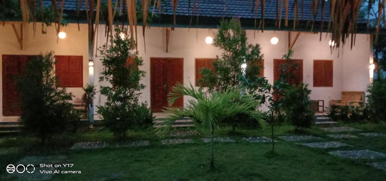Sentul Hostel Kuta  Exterior photo