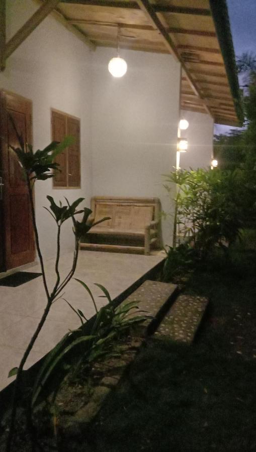 Sentul Hostel Kuta  Exterior photo